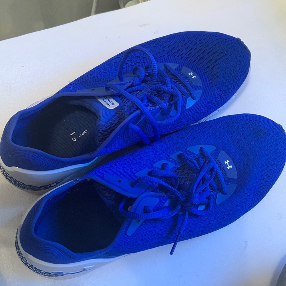 Under armor men’s shoes size 11.5
